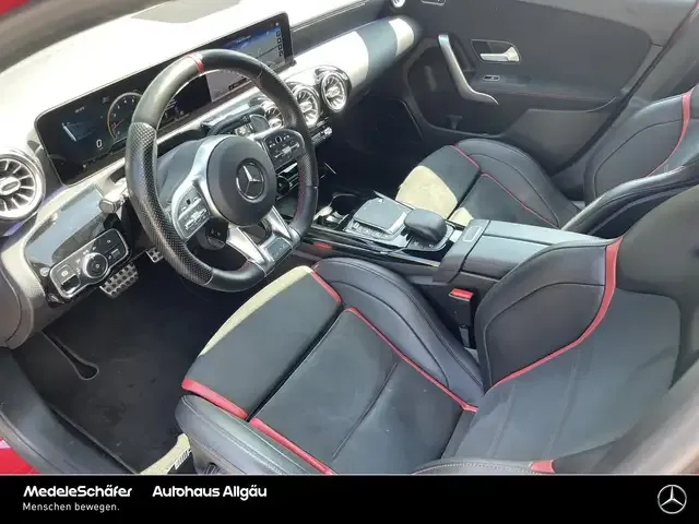 Mercedes-Benz A 35 AMG