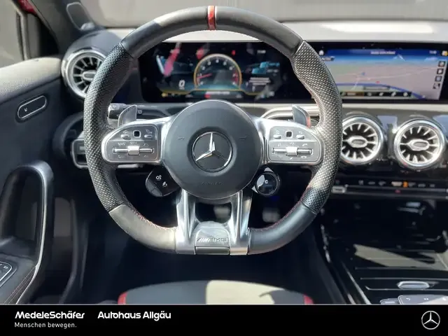 Mercedes-Benz A 35 AMG