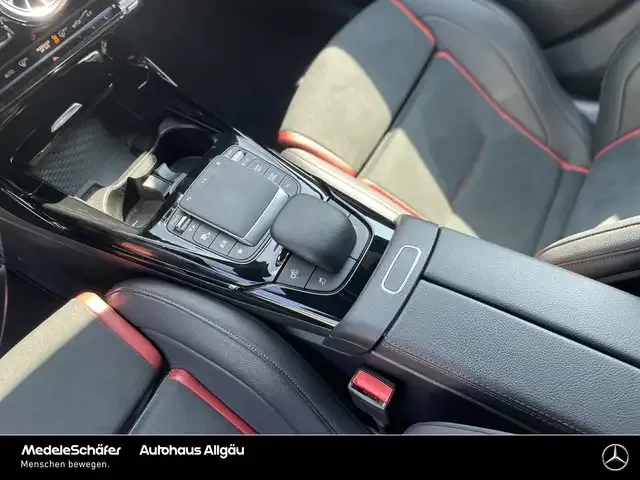 Mercedes-Benz A 35 AMG