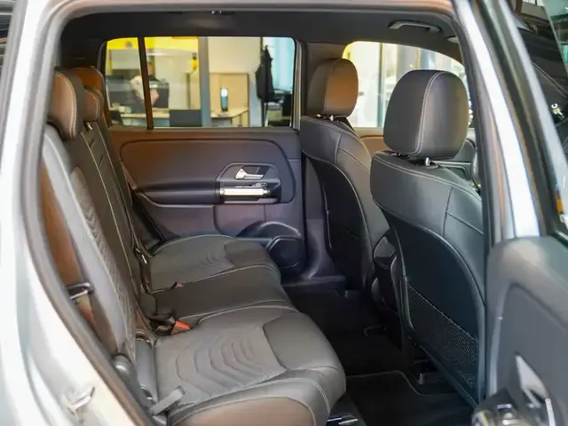 Mercedes-Benz EQB 300