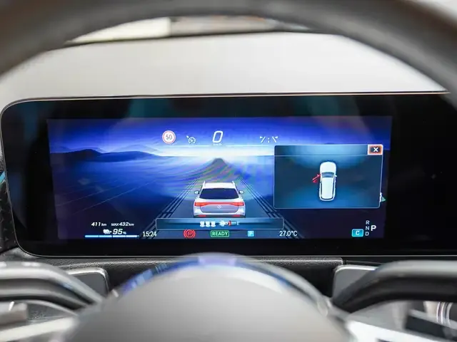 Mercedes-Benz EQB 300