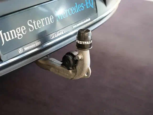 Mercedes-Benz EQB 300