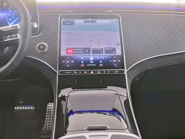 Mercedes-Benz EQE SUV