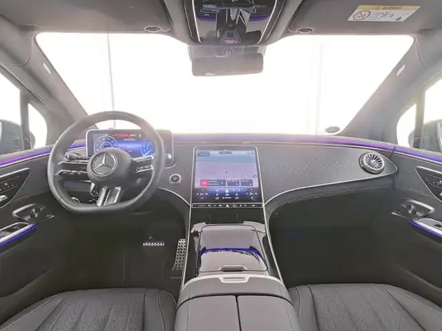 Mercedes-Benz EQE SUV