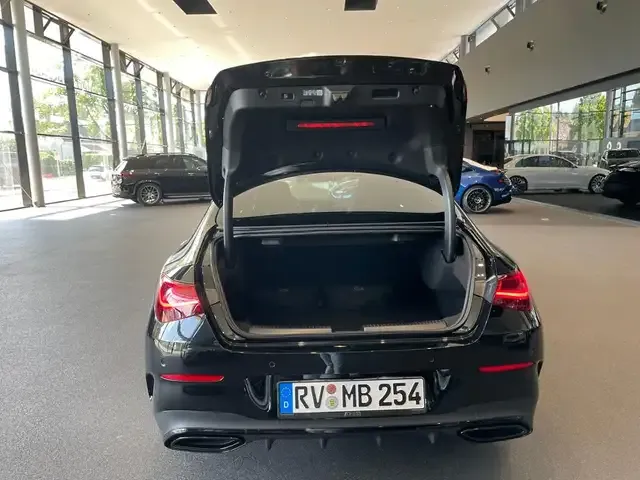 Mercedes-Benz CLA 250