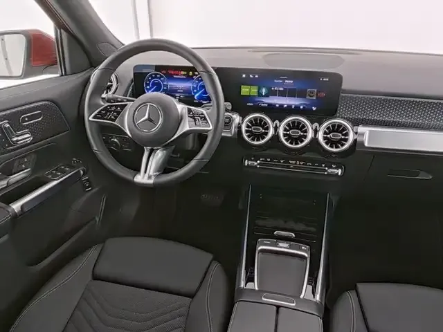 Mercedes-Benz EQB 300