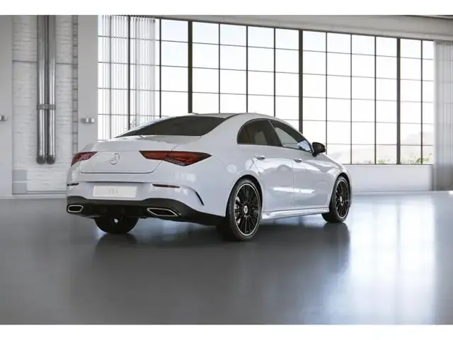 Mercedes-Benz CLA 180