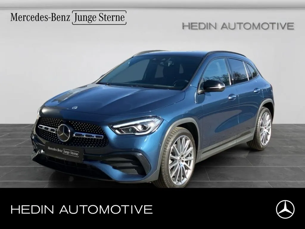 Mercedes-Benz GLA 220