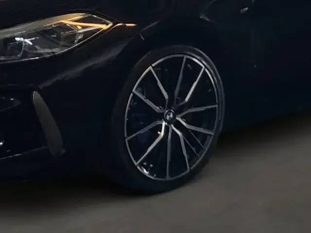 BMW M1