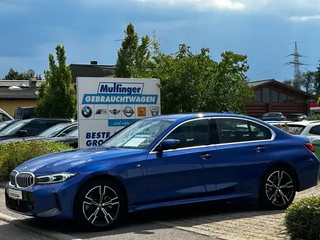 BMW 330