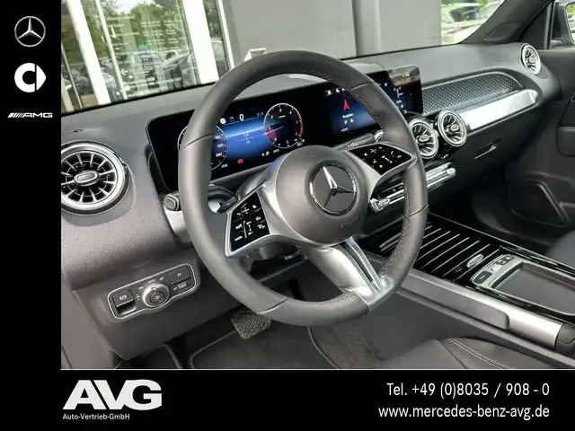 Mercedes-Benz GLB 200