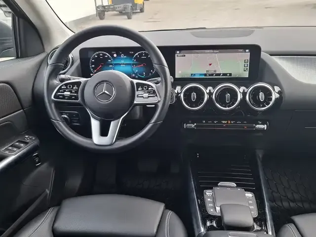 Mercedes-Benz GLA 200