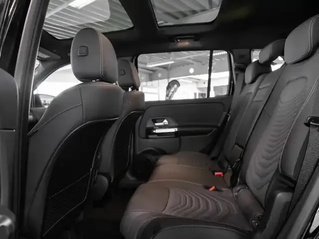 Mercedes-Benz GLB 200