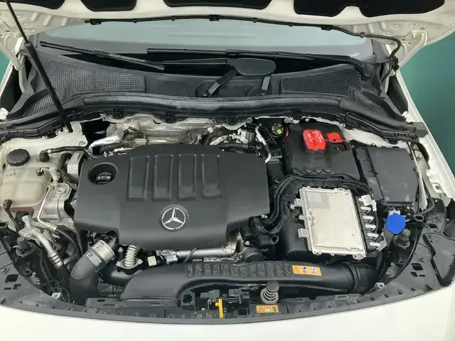 Mercedes-Benz B 220