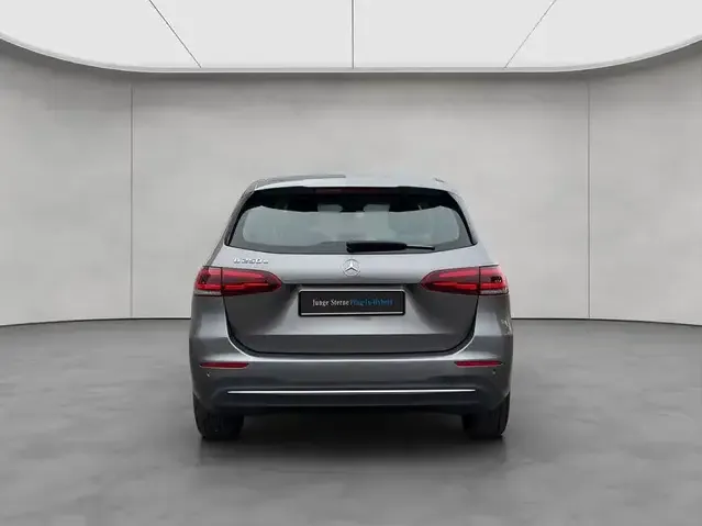 Mercedes-Benz B 250