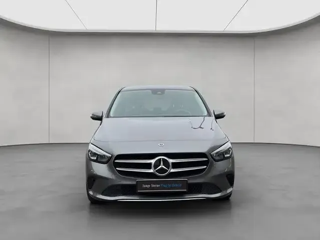 Mercedes-Benz B 250