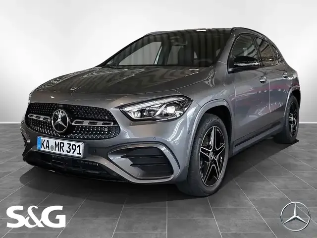 Mercedes-Benz GLA 200
