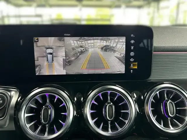 Mercedes-Benz GLB 200