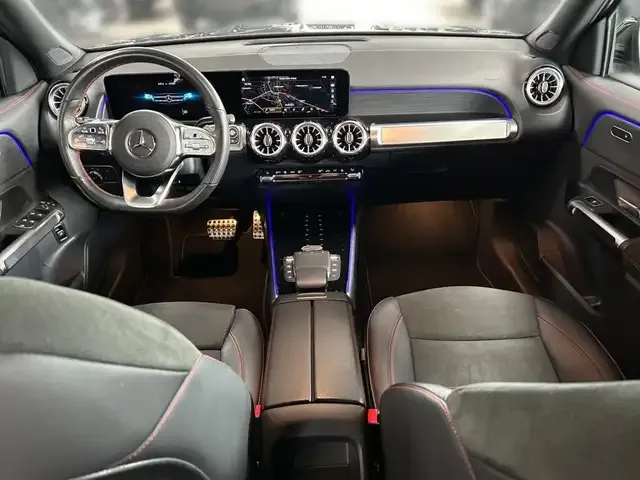 Mercedes-Benz GLB 200