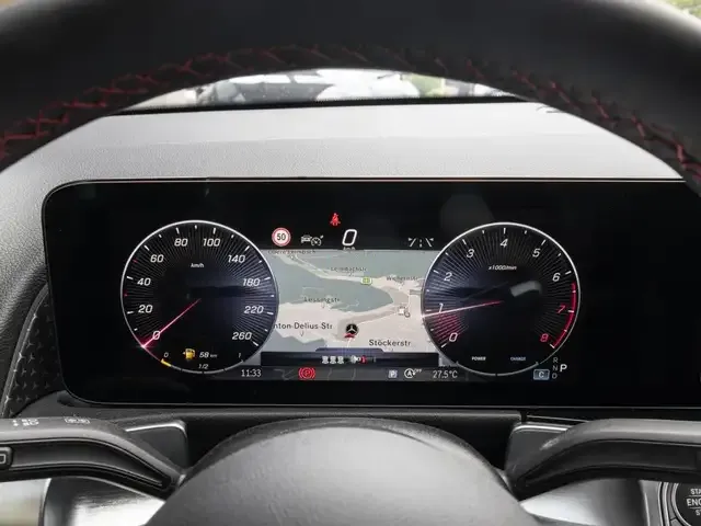 Mercedes-Benz GLB 180