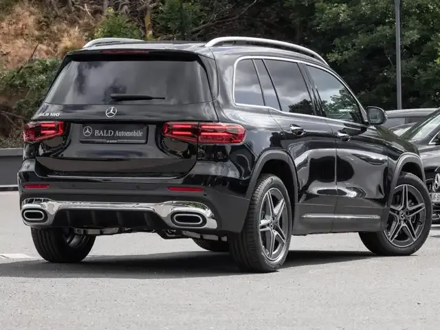 Mercedes-Benz GLB 180