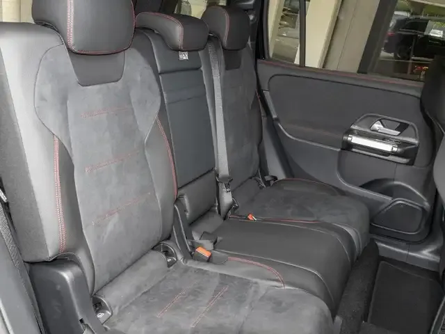 Mercedes-Benz GLB 180