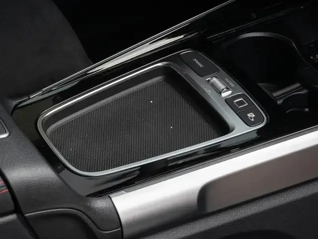 Mercedes-Benz GLB 180