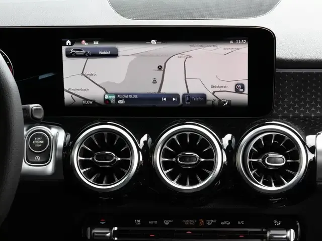 Mercedes-Benz GLB 180