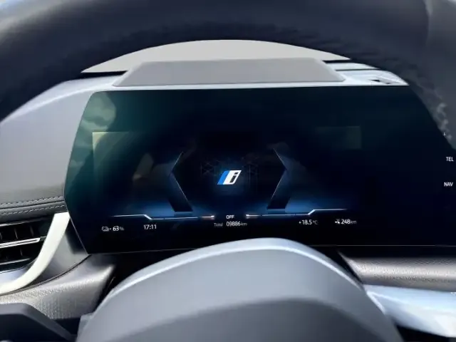 BMW iX1