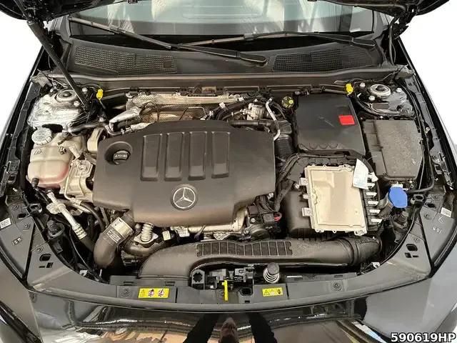 Mercedes-Benz CLA 200