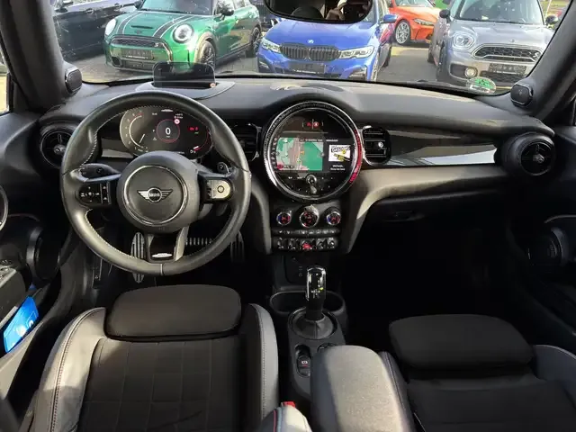 MINI John Cooper Works Cabrio