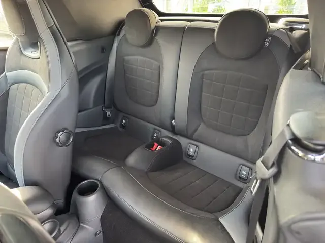 MINI John Cooper Works Cabrio