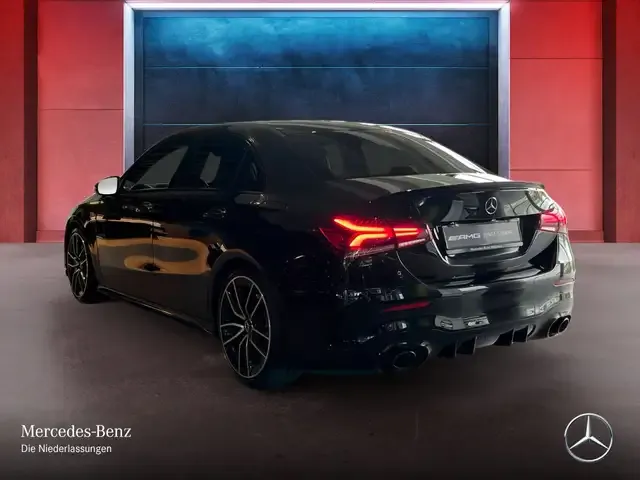 Mercedes-Benz A 35 AMG