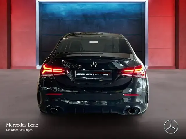 Mercedes-Benz A 35 AMG