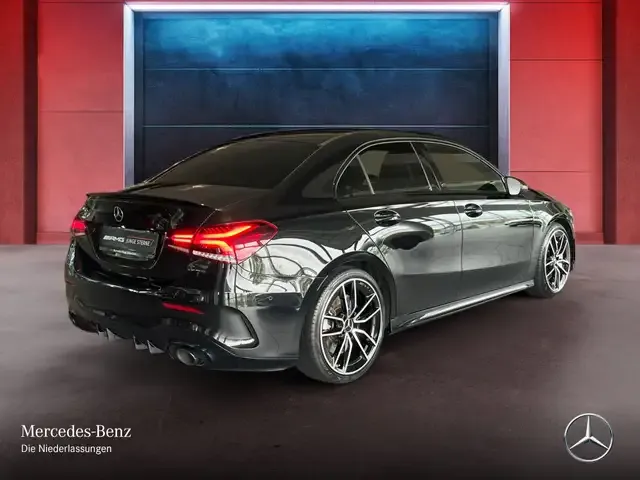 Mercedes-Benz A 35 AMG