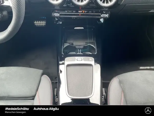 Mercedes-Benz CLA 35 AMG
