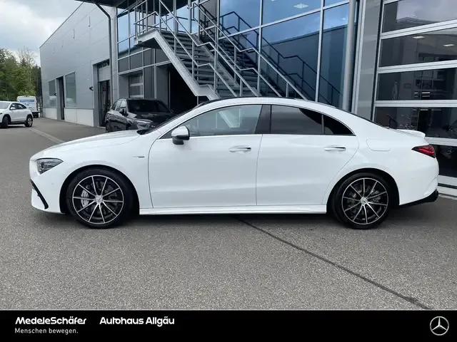 Mercedes-Benz CLA 35 AMG