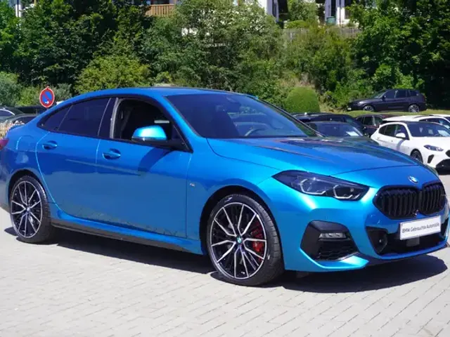 BMW 220