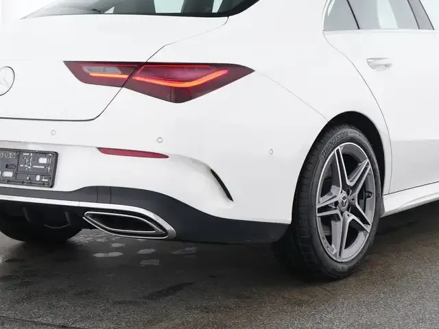 Mercedes-Benz CLA 200