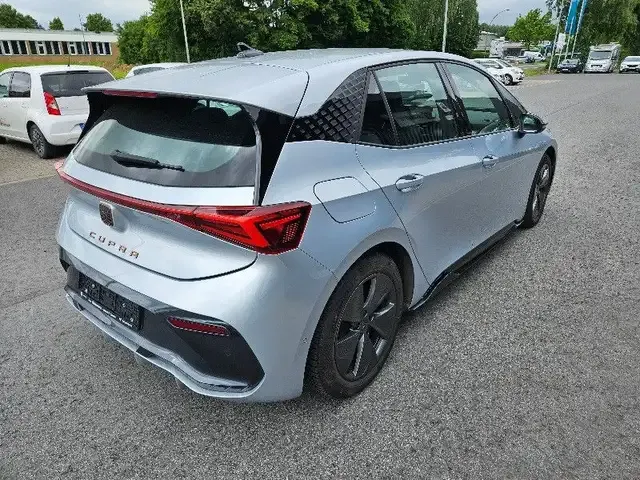 CUPRA Born