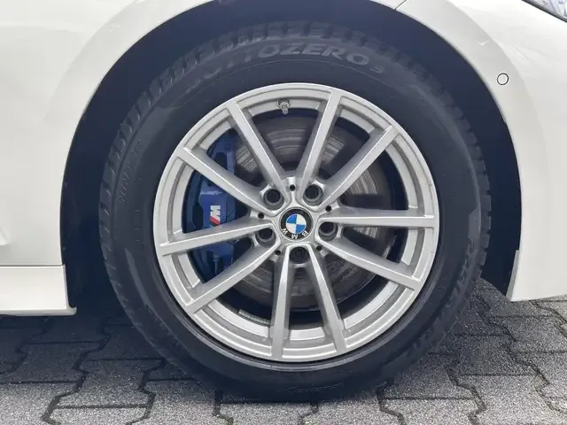 BMW 340