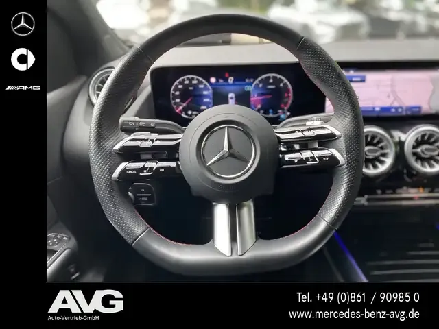 Mercedes-Benz B 220