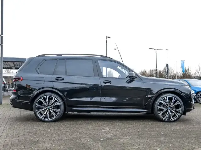 BMW X7 M