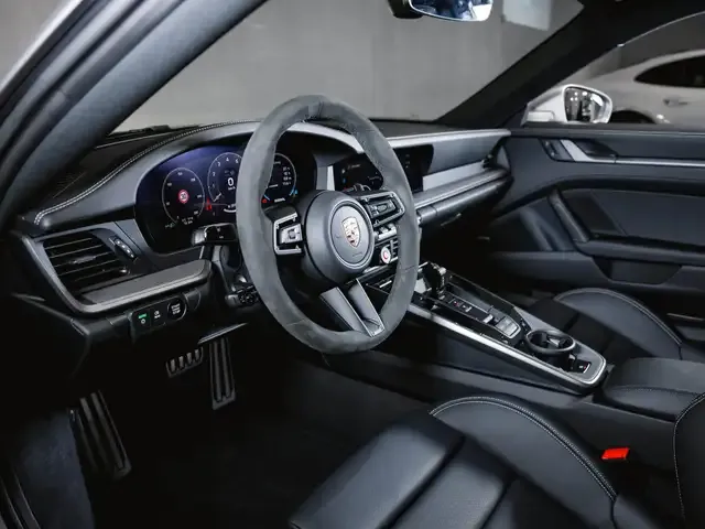 Porsche 992