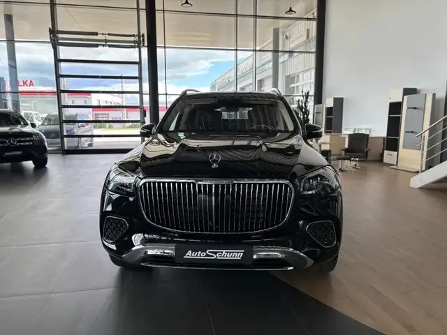 Mercedes-Benz GLS 600