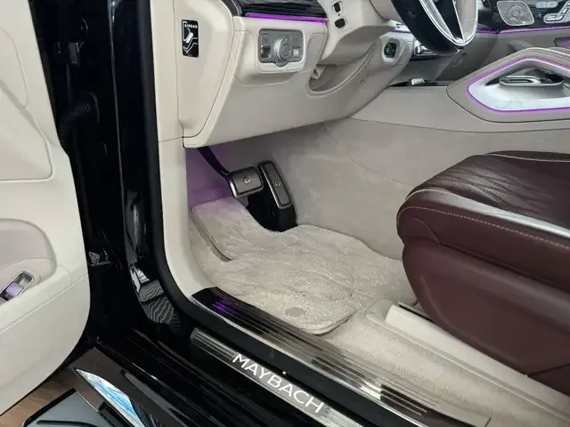 Mercedes-Benz GLS 600