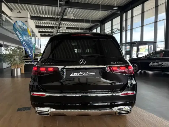 Mercedes-Benz GLS 600