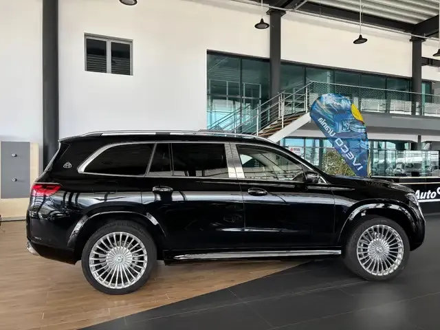 Mercedes-Benz GLS 600