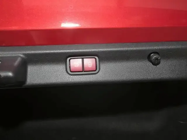 Mercedes-Benz EQE 53