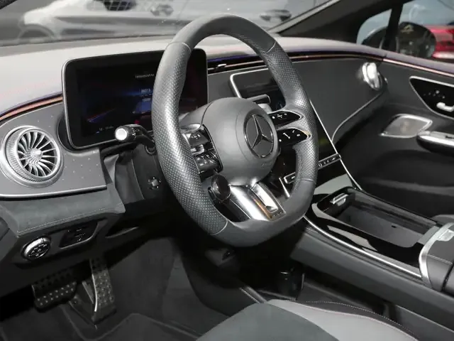 Mercedes-Benz EQE 53